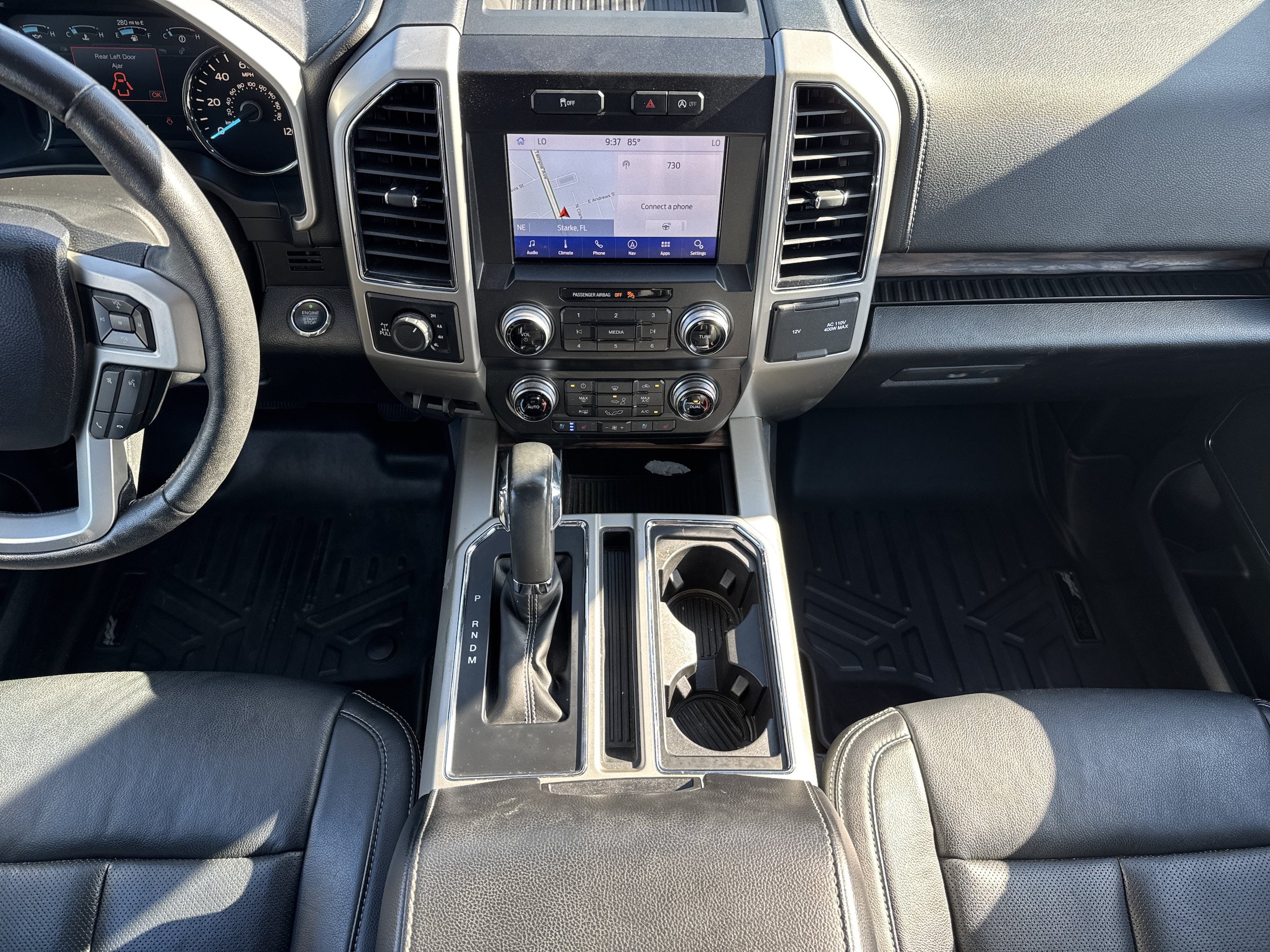 Used 2019 Ford F150 Lariat w/ Equipment Group 502A Luxury AWD/4WD image 18