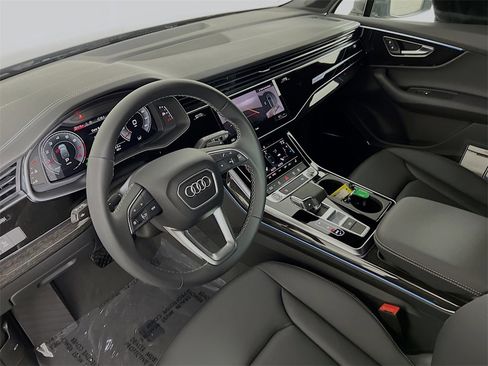 New 2026 Audi Q7 2.0T Premium image 9