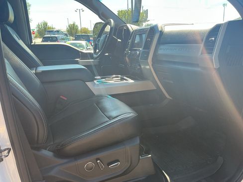 Used 2019 Ford F350 Lariat w/ Lariat Ultimate Package AWD/4WD image 14