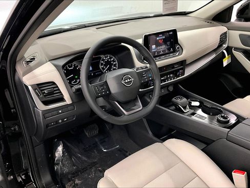 New 2026 Nissan Rogue SV AWD/4WD image 7