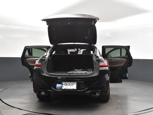 New 2025 BMW X4 xDrive30i image 50