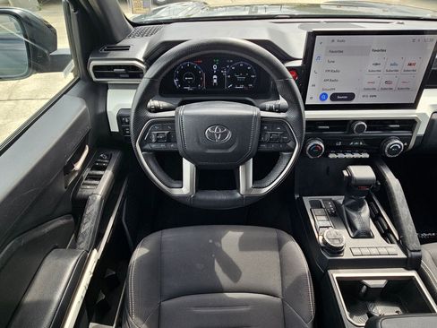 Used 2024 Toyota Tacoma TRD Off-Road AWD/4WD image 28