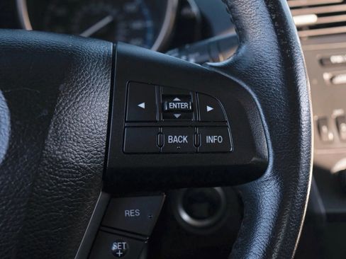 Used 2013 MAZDA MAZDA3 i Touring image 36