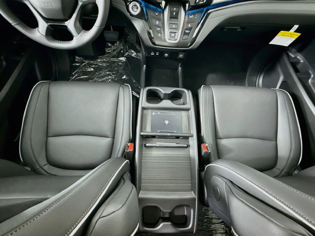 New 2026 Honda Odyssey Touring image 16
