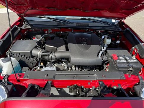 Used 2022 Toyota Tacoma SR5 image 15