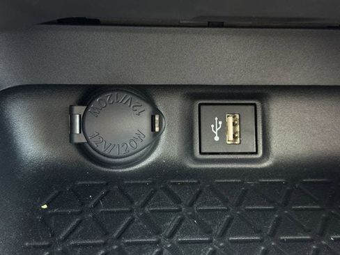 Certified 2025 Toyota RAV4 XLE w/ Convenience Package FWD image 21