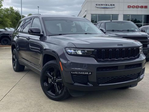 Used 2023 Jeep Grand Cherokee L Limited w/ Black Appearance Package RWD image 36