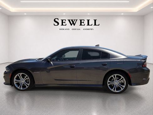 Used 2022 Dodge Charger R/T RWD image 2