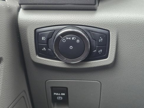 Used 2019 Ford F150 XLT w/ Trailer Tow Package AWD/4WD image 23