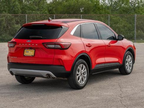 Certified 2024 Ford Escape Active FWD image 7