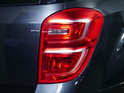 Used 2017 Chevrolet Equinox LS AWD/4WD image 17