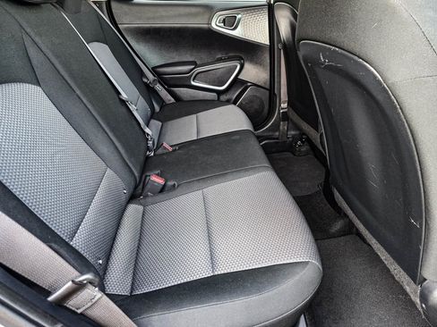 Used 2024 Kia Soul LX w/ Option Group 015 image 32