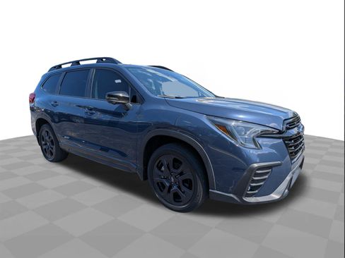 Used 2023 Subaru Ascent Onyx Edition Limited AWD/4WD image 2