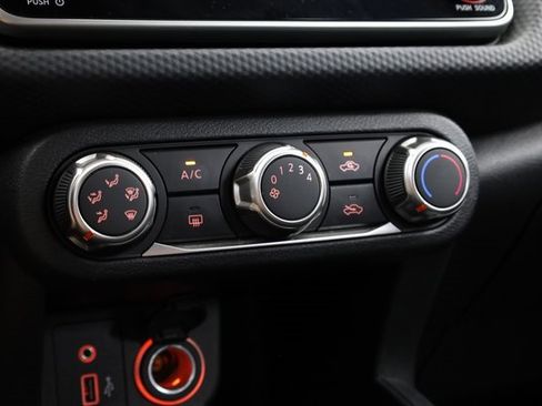 Certified 2024 Nissan Kicks S image 19