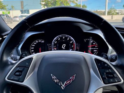 Used 2014 Chevrolet Corvette Stingray Coupe RWD image 9