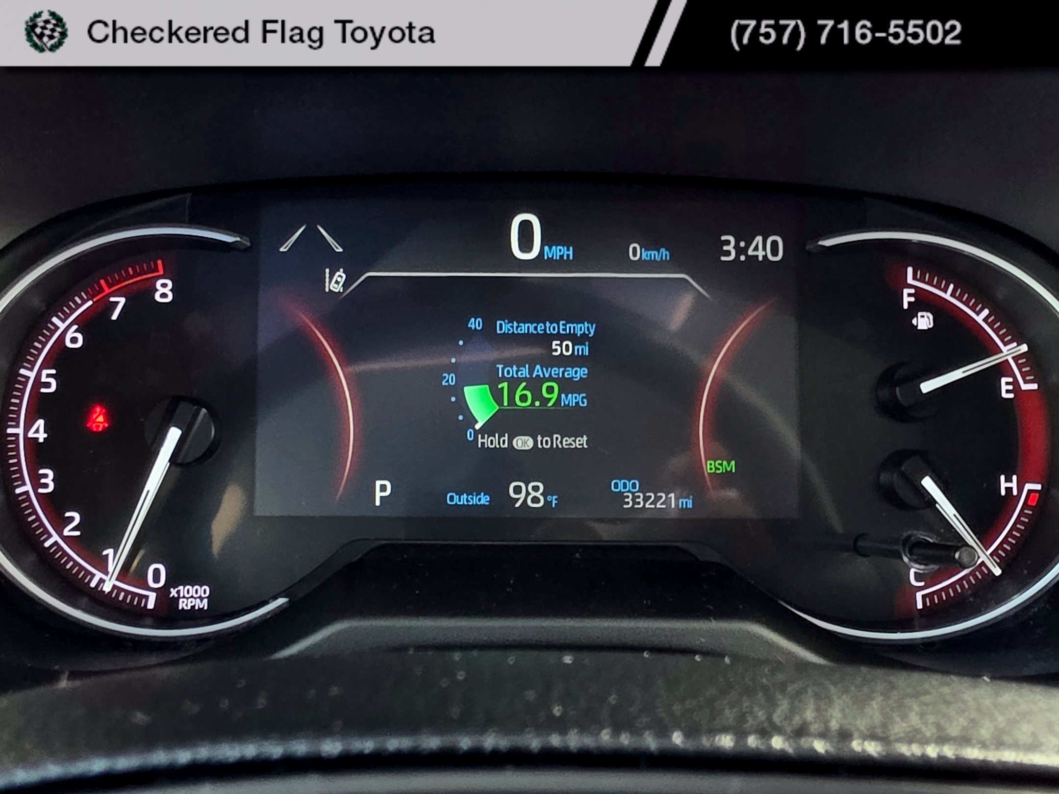 Used 2025 Toyota RAV4 XLE FWD image 18