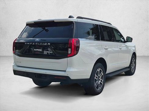 New 2026 Ford Expedition Active RWD image 8