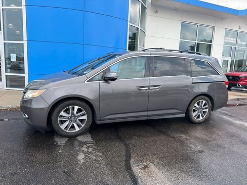 Used 2014 Honda Odyssey Touring Elite image 15