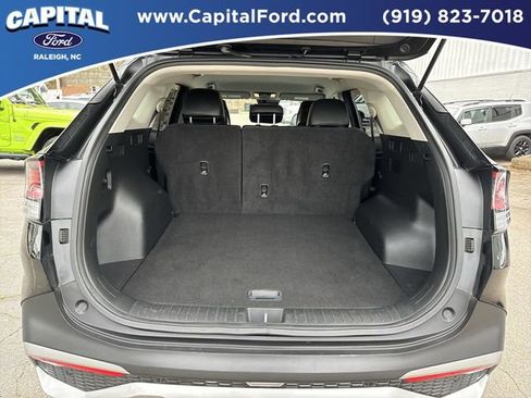 Used 2023 Kia Sportage EX image 16