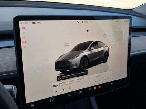 Used 2024 Tesla Model Y Performance image 24
