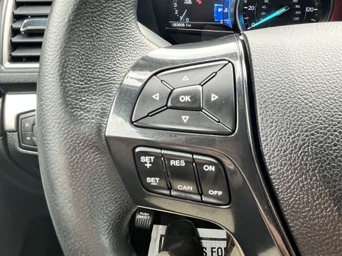 Used 2018 Ford Explorer XLT w/ Equipment Group 201A AWD/4WD image 22