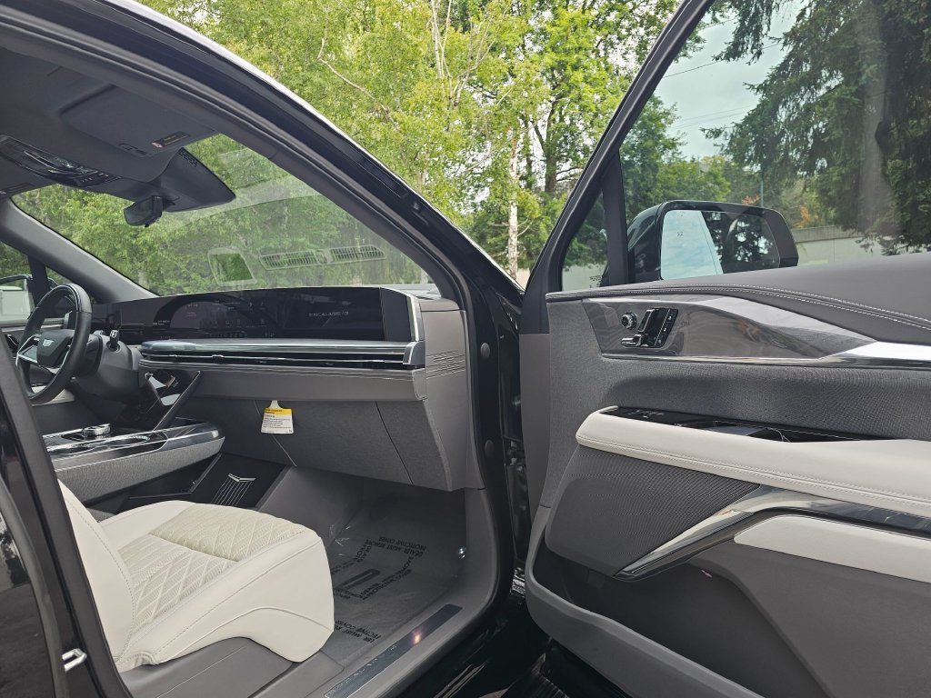 New 2026 Cadillac Escalade IQ Luxury 1 AWD/4WD image 11