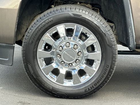 Used 2015 GMC Sierra 2500 Denali w/ Duramax Plus Package RWD image 22