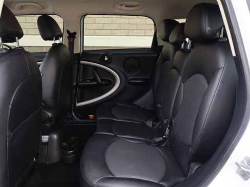 Used 2016 MINI Cooper Countryman FWD image 17