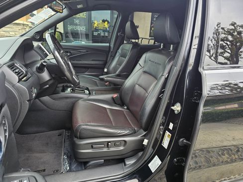 Used 2017 Honda Ridgeline Black Edition image 10