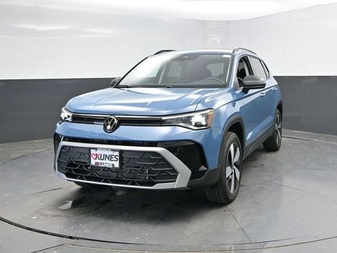 Used 2025 Volkswagen Taos S AWD/4WD image 6