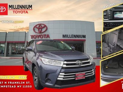 Used 2019 Toyota Highlander LE