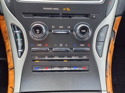 Used 2020 Lincoln Nautilus Reserve w/ Equipment Group 201A image 20