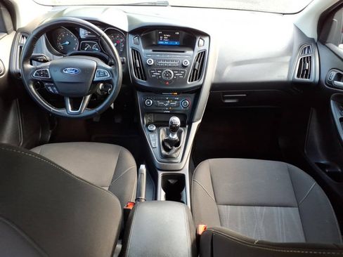 Used 2015 Ford Focus SE w/ SE Ecoboost Package FWD image 12