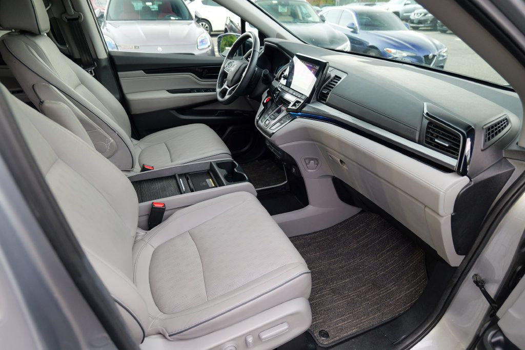 Used 2024 Honda Odyssey Elite image 37