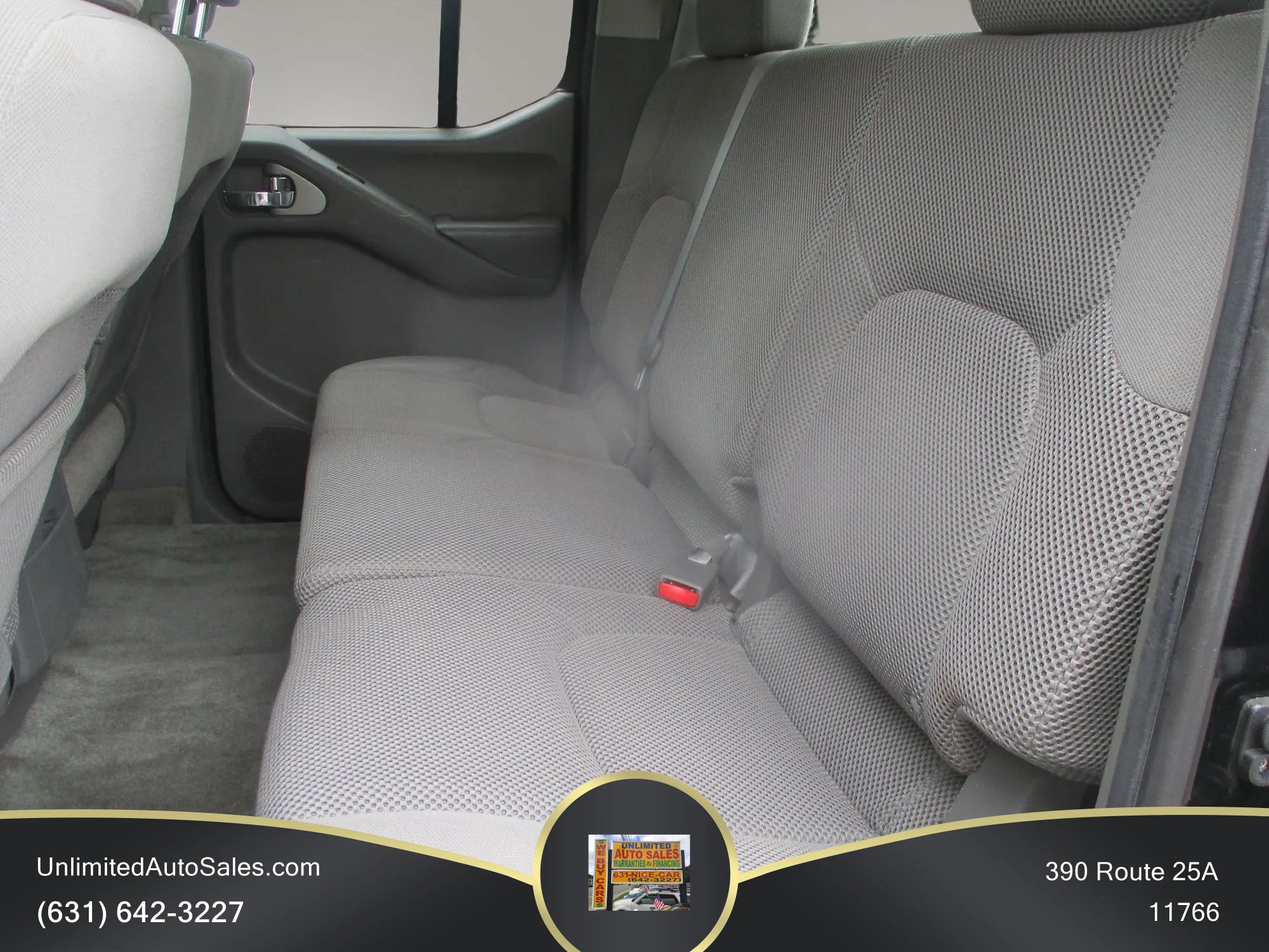 Used 2012 Nissan Frontier SV w/ SV Premium Utility Pkg AWD/4WD image 7