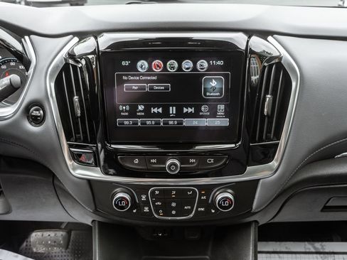 Used 2018 Chevrolet Traverse LT AWD/4WD image 16