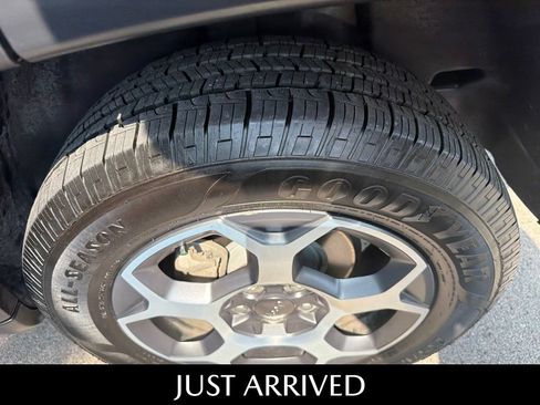 Used 2022 Jeep Compass Trailhawk w/ Sun and Sound Group AWD/4WD image 11