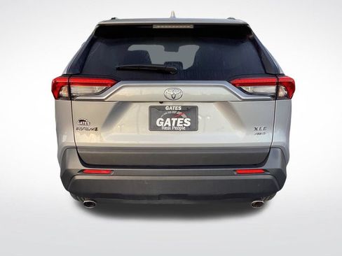 Used 2025 Toyota RAV4 XLE AWD/4WD image 8