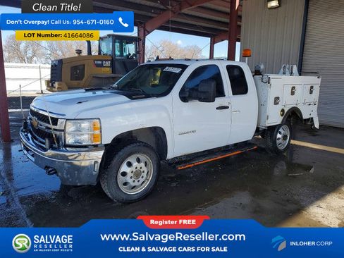 Used 2013 Chevrolet Silverado 2500 W/T AWD/4WD image 1