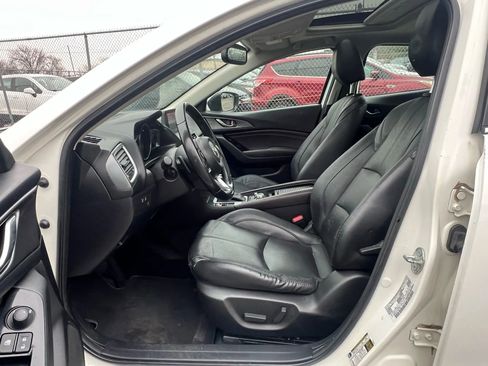 Used 2018 MAZDA MAZDA3 Grand Touring w/ Premium Equipment Package image 27