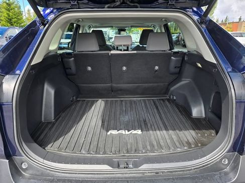 Used 2023 Toyota RAV4 XLE w/ Convenience Package AWD/4WD image 15