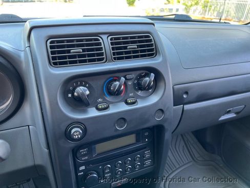 Used 2004 Nissan Xterra XE RWD image 26