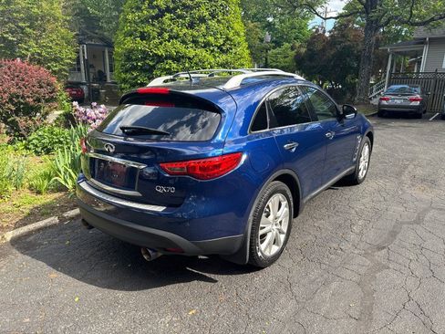 Used 2016 INFINITI QX70 AWD w/ Premium Package image 5
