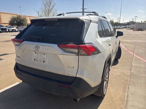 Used 2024 Toyota RAV4 XLE Premium image 3