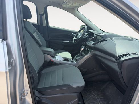 Used 2016 Ford Escape SE w/ Equipment Group 201A FWD image 15
