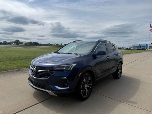 Used 2023 Buick Encore GX Essence FWD image 10