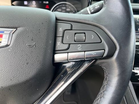 Used 2023 Cadillac XT6 Premium Luxury w/ Technology Package FWD image 22