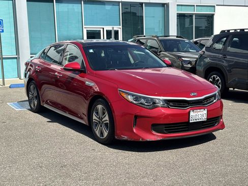 Used 2017 Kia Optima EX w/ Technology Package FWD image 3
