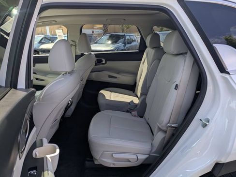 Certified 2025 Kia Sorento EX w/ EX Panoramic Sunroof Package AWD/4WD image 29