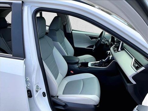 Used 2025 Toyota RAV4 XLE Premium w/ Weather Package AWD/4WD image 9